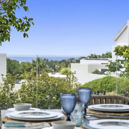 Alejandra - Benahavis Villa *
