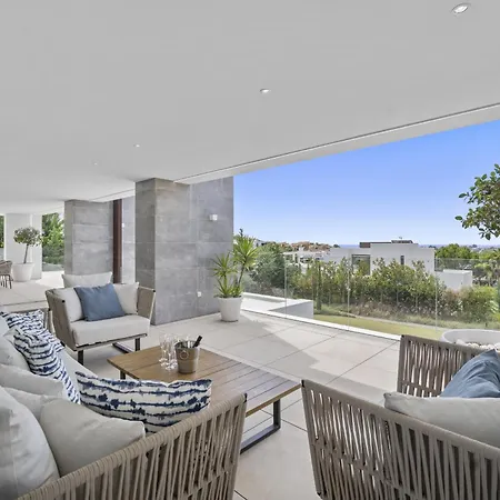 Alejandra - Benahavis Villa *