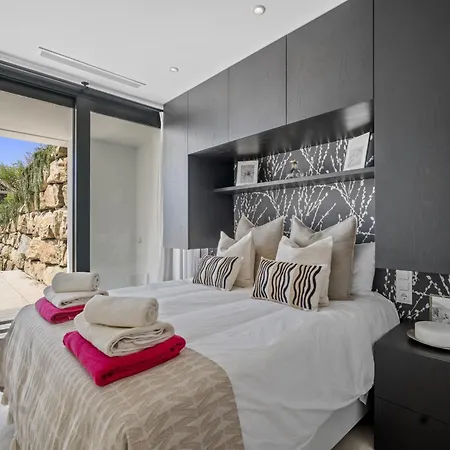 Alejandra - Benahavis By Finest * Estepona