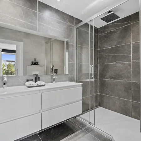 Alejandra - Benahavis *