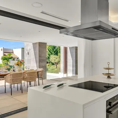 Villa Alejandra - Benahavis By Finest *