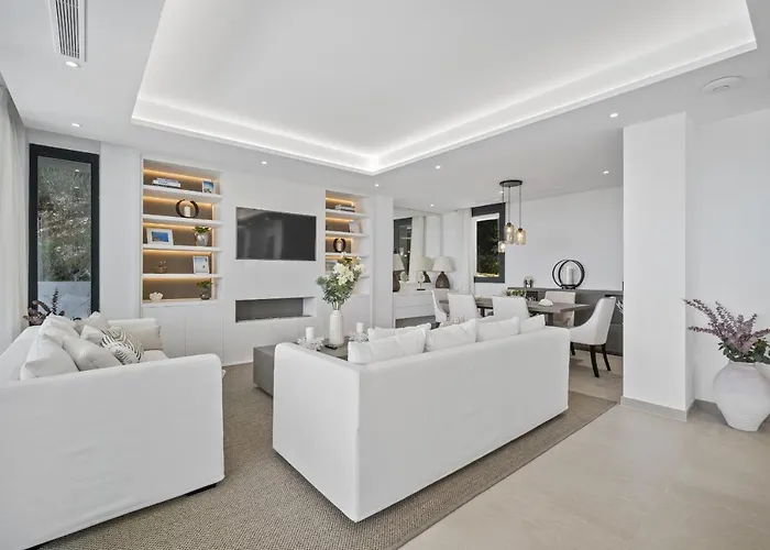 Alejandra - Benahavis By Finest